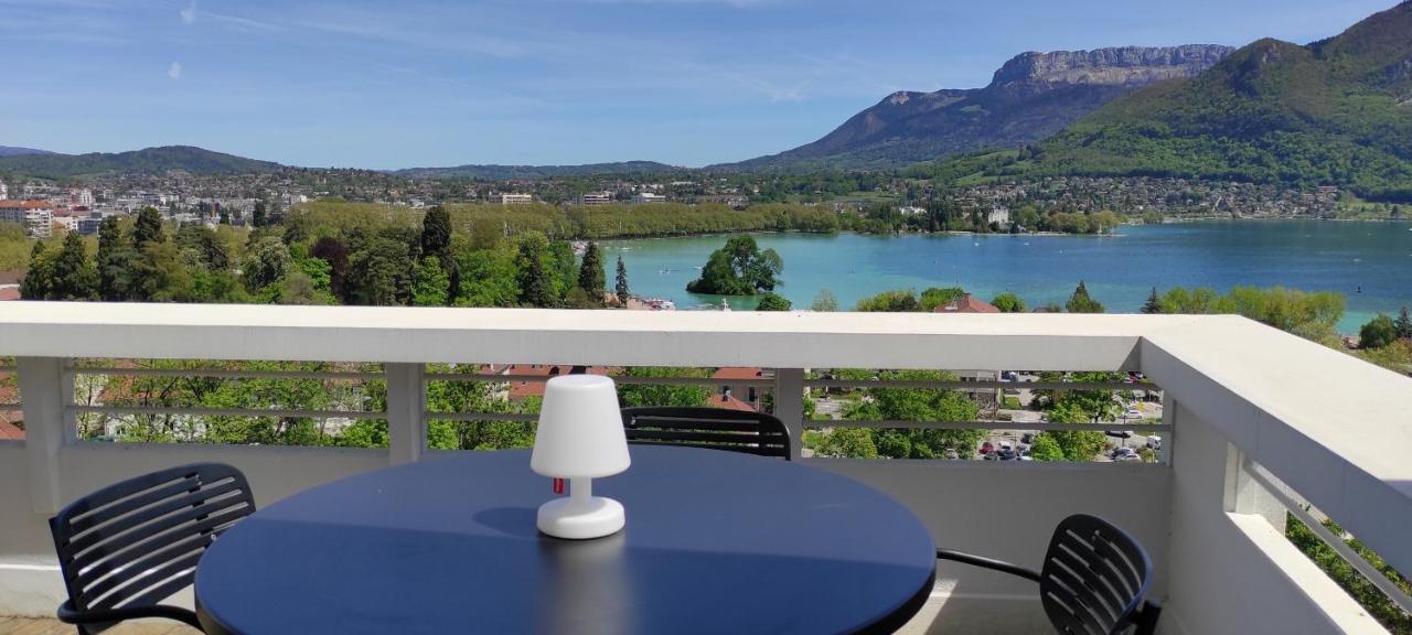 Annecy Lake, Luxury Top Floor Apartment - Lla Selections By Location Lac Анси Экстерьер фото